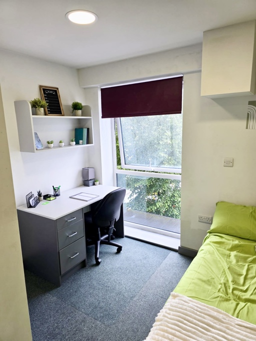 Twodio Ensuite, Kiln House, Stoke-on-Trent ST4